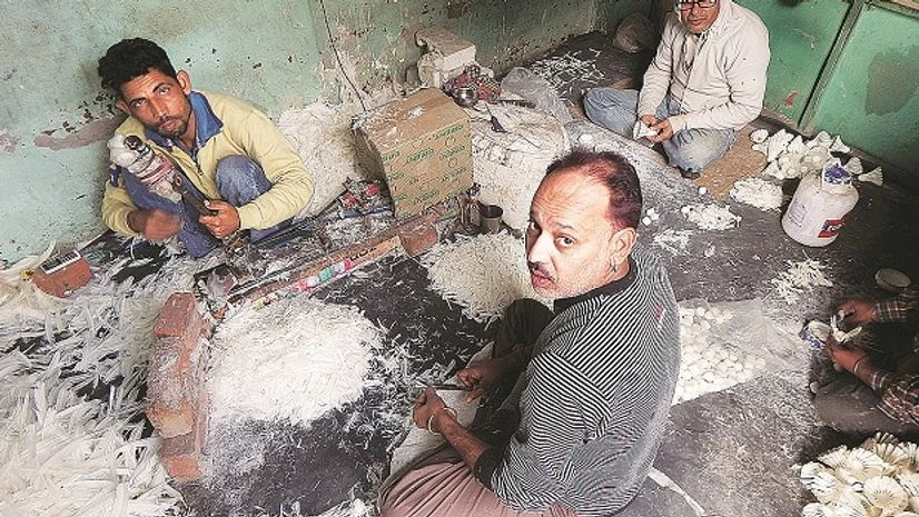 Jalandhar, demonetisation, Workers Jalandhar, demonetisation, Workers