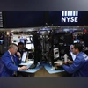 Global bank stocks fall on credit worries as US lenders rebound slightly