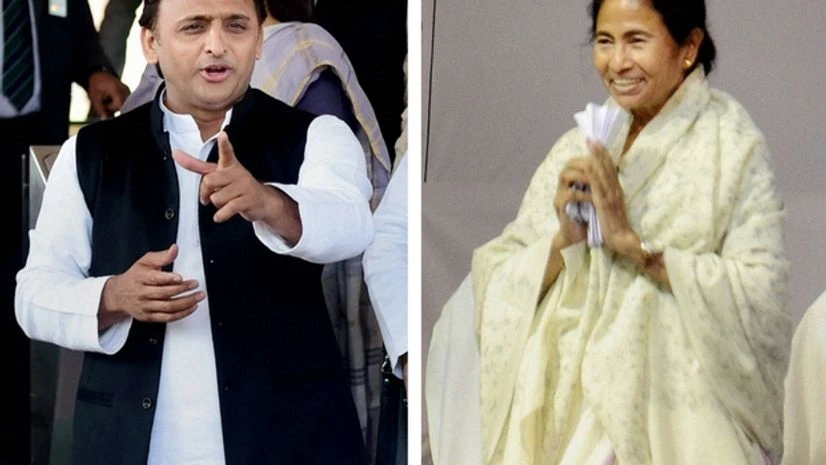 Uttar Pradesh Chief Minister akhilesh Yadav and his West Bengal counterpart Mamata Banerjee. Photo: PTI Uttar Pradesh Chief Minister akhilesh Yadav and his West Bengal counterpart Mamata Banerjee. Photo: PTI