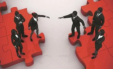 Investors ride on good returns from IT outsourcing firms Investors ride on good returns from IT outsourcing firms