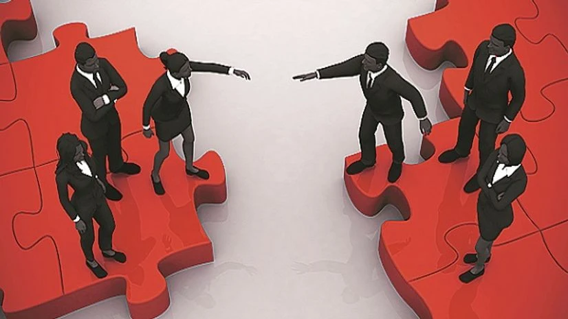 Investors ride on good returns from IT outsourcing firms Investors ride on good returns from IT outsourcing firms