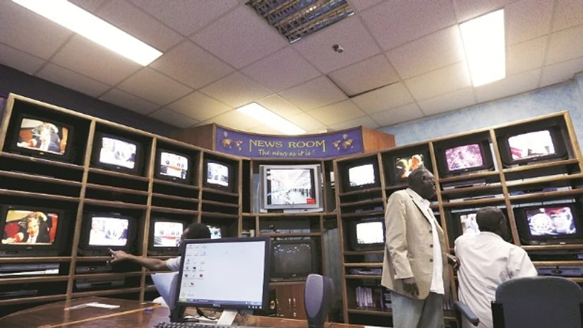 media, fake news, fact-checker, Storyful, social media, research media, fake news, fact-checker, Storyful, social media, research