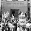 Members of the Trinamool Congress protest against the Centre’s demonetisation drive in front of the Reserve Bank of India in Kolkata