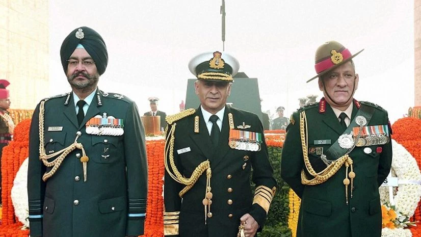 Chief of the Army Staff General Bipin Rawat, Navy Chief Admiral Sunil Lanba and Air Chief Marshal Birender Singh Dhanoa after paying homage at Amar Jawan Jyoti at India Gate on the occasion of Army Day 2017 Chief of the Army Staff General Bipin Rawat, Navy Chief Admiral Sunil Lanba and Air Chief Marshal Birender Singh Dhanoa after paying homage at Amar Jawan Jyoti at India Gate on the occasion of Army Day 2017
