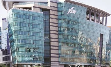 JSW Group to invest Rs 1,000 cr in paints units, take on Asian Paints JSW Group to invest Rs 1,000 cr in paints units, take on Asian Paints