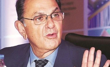 Suit by Tata Group minority shareholders on Nusli Wadia's removal adjourned Nusli Wadia, Chairman, Wadia Group