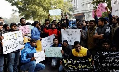SC keep itself away from pro-Jallikattu protests in Tamil Nadu Jallikattu