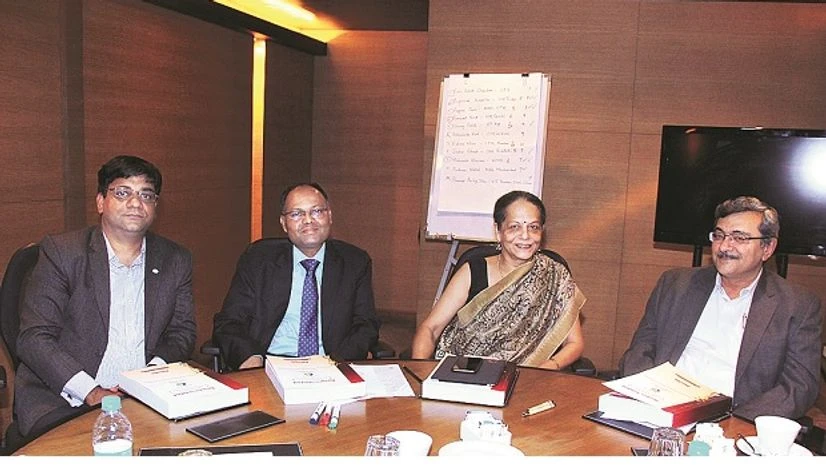 b-school, jury, business standard, Sandeep Chandola, Santoshkumar Phulpagar, Nishi Vasudeva, Hasit Joshipura b-school, jury, business standard, Sandeep Chandola, Santoshkumar Phulpagar, Nishi Vasudeva, Hasit Joshipura