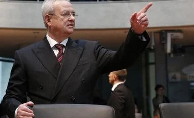 Volkswagen ex-CEO may have known of cheating sooner, say prosecutors Martin Winterkorn