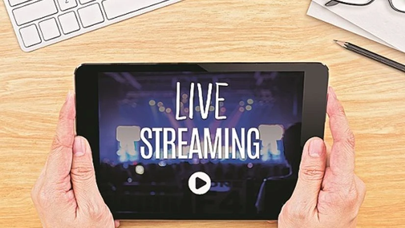 YouTube rolls out mobile live streaming for channels with 10,000 subscribers YouTube rolls out mobile live streaming for channels with 10,000 subscribers