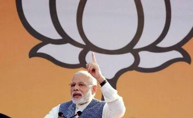 Cap on online transaction service fee likely Narendra Modi