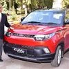 KUV100