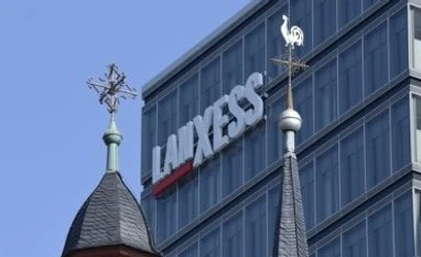 Chemtura shareholders approve acquisition by Lanxess Lanxess