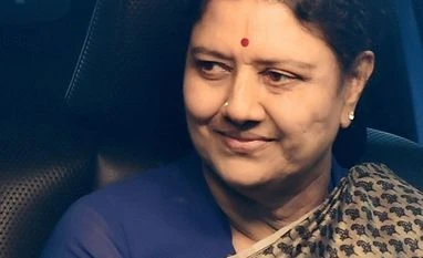 SC convicts Sasikala in corruption case sasikala, AIADMK