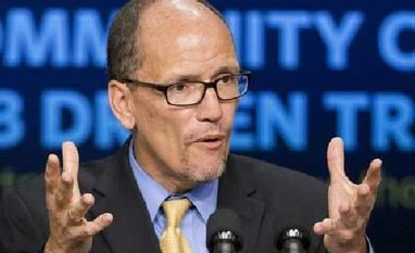 Democrats elect Tom Perez as new chairman Tom Perez, Demoracts new chairman