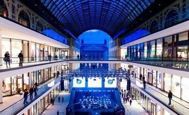 Now, Chinese mall allows women to 'store' their husbands while they shop Mall, German Inflation