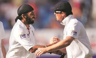 Graeme Swann and Monty Panesar tormented India in 2012-13, with a combined tally of 37 wickets. Photo: Reuters Graeme Swann and Monty Panesar tormented India in 2012-13, with a combined tally of 37 wickets. Photo: Reuters