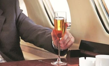 Emirates making its flying bar bigger, swankier superjumbo’s windows