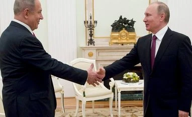 Putin hosts Netanyahu: Syria issue expected to be discussed Putin, Netanyahu