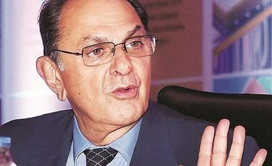 Nusli Wadia formally withdraws defamation suit against Ratan Tata Nusli Wadia
