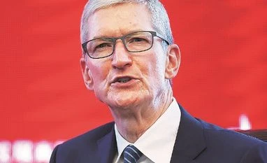 iPhone sales grow 2% to $26.4 bn on SE launch, easing of lockdowns: Cook Apple, Tim Cook, Cook, Tim