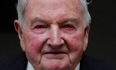 Billionaire philanthropist David Rockefeller dies at 101 David Rockefeller