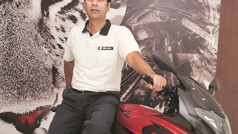 Bajaj Auto, bajaj 100 cc, Discover 100 cc, bajaj bikes, Bajaj group, bajaj Discover bike, bajaj motorcycles, Rajiv Bajaj, bajaj 125 cc Bajaj Auto