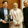 Xiaomi CEO Lei Jun and Narendra Modi