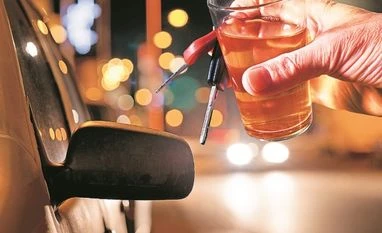 Madras HC orders Tamil Nadu govt to not open liquor shops for 3 months Madras HC orders Tamil Nadu govt to not open liquor shops for 3 months