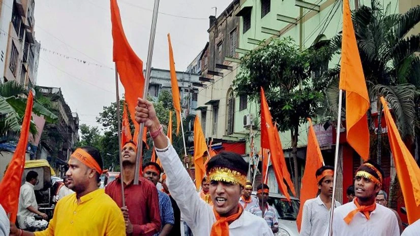 West bengal Devotees participate in a procession to celebrate 'Ram Navami Festival' in Kolkata on Wednesday. Photo PTI
