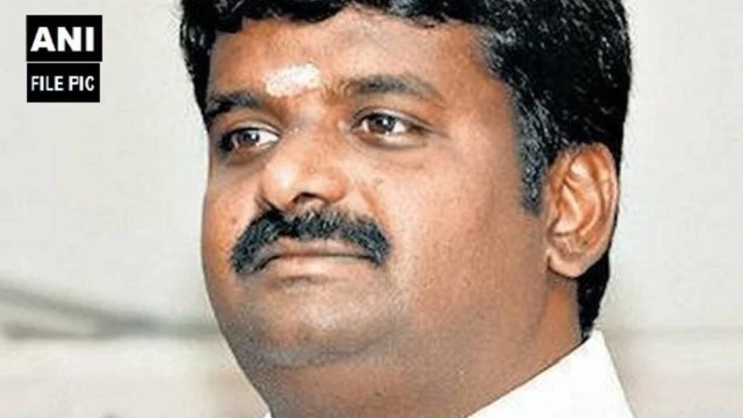 C Vijayabasker, Vijayabasker, Tamil Nadu Health Minister, Income Tax raids, raids, I-T, AIADMK C Vijayabasker, Vijayabasker, Tamil Nadu Health Minister, Income Tax raids, raids, I-T, AIADMK