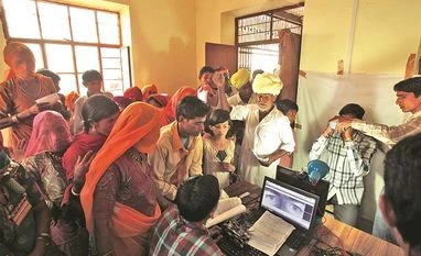 Can a person pay taxes the way he wants? SC puts Aadhaar critics in a spot Aadhaar