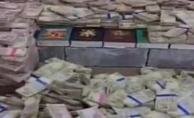 Banned notes worth Rs 30 crore seized in Bengaluru Banned notes
