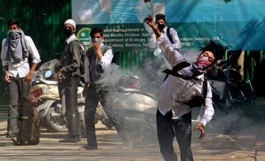 Kashmir unrest: Plastic bullets to be used for crowd control in valley Kashmir, Stone pelting, Srinagar