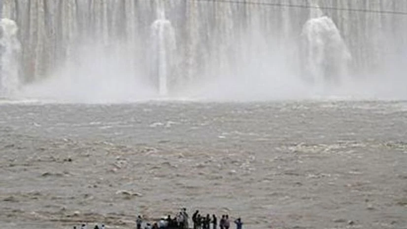 'Water level in 91 major reservoirs down to 27% of capacity' 'Water level in 91 major reservoirs down to 27% of capacity'