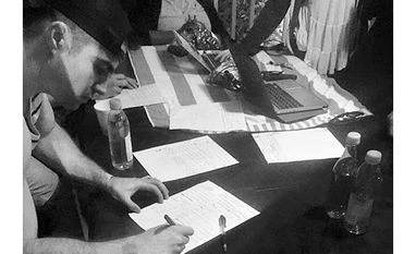 fyre festival Attendees sign up for refund (Photo: Dylan Caccamesi)