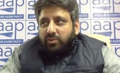 Cracks in Kejriwal's AAP: After slamming Vishwas, Amanatullah quits PAC Amanatullah Khan