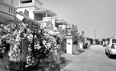 Talegaon Dabhade in Pune: Good connectivity and lush surroundings talegaon, home