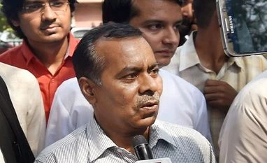 Nirbhaya case: SC took decision under pressure, claims advocate of accused Nirbhaya, Father, Badri Nath Singh