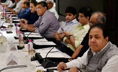 BCCI invites bid for Indian Premier League title sponsorship BCCI