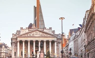 Days after Manchester attack, London Theatre evacuated after bomb threat London