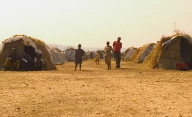 A platform that has helped half a million migrants reconnect with families Migrants, reconnect, UNHCR