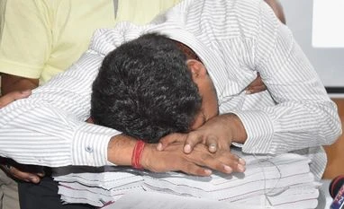 WATCH: Kapil Mishra collapses after press conference exposing AAP's Kapil Mishra, AAP