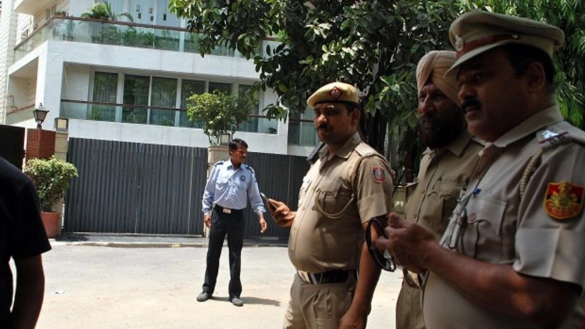 P Chidambaram's Jor Bagh House in Delhi Chidambaram, INX Media case, raid, New Delhi