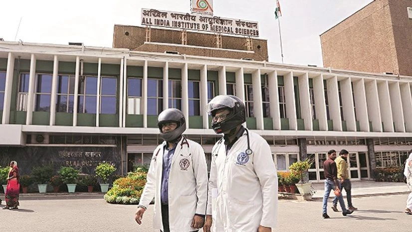 In March, several doctors at AIIMS, New Delhi, took to wearing helmets during a protest against the violence. Photo: Dalip Kumar In March, several doctors at AIIMS, New Delhi, took to wearing helmets during a protest against the violence. Photo: Dalip Kumar
