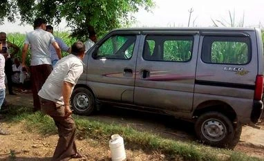 Jewar case: Those involved had not used mobile phones, say Police Police investigates near the vehicle, in which seven members of family along with a driver were travelling while being attacked by a group of at least five criminals on Jewar-Bulandshahr road off Yamuna Expressway. Photo: PTI