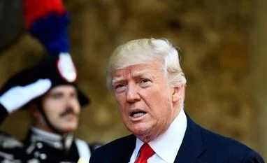 Trump returns to US after first foreign trip, faces slew of challenges Donald Trump