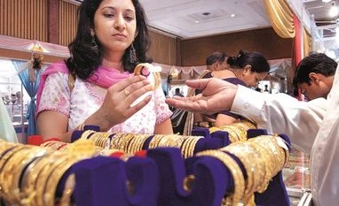 Common use items like jewellery, LPG exempt from e-way bill provision under GST Gold