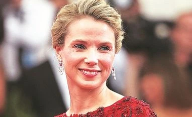 Dissecting Marissa Mayer's $900,000-a-week Yahoo! Paycheck Marrisa Mayer