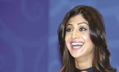 Cheating complaint lodged against actor Shilpa Shetty, husband Raj Kundra Shilpa Shetty recently drew flak for a video on her Instagram account where she is seen with a brand of juice that is different from the one she endorses